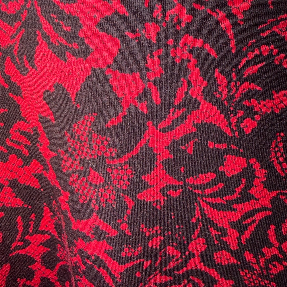 Soma Red and Black Damask Floral 3/4 Length Sleeve Shift Dress - Picture 10 of 14